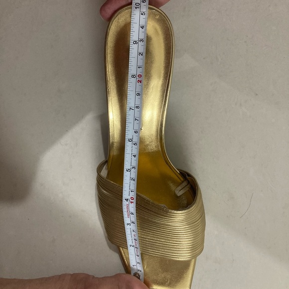 ZARA original Women’s gold heels - Picture 7 of 9